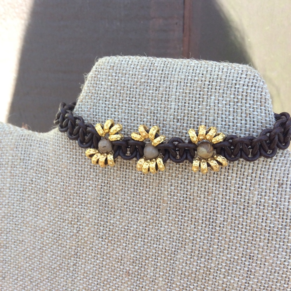 Brown leather macrame bracelet with landstone bead